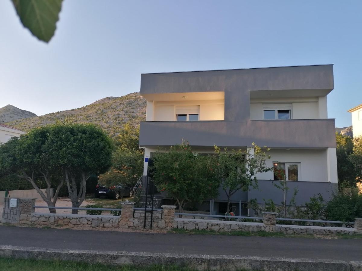 Apartments Lota Starigrad Paklenica Dış mekan fotoğraf